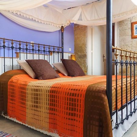 Zoes Traditional Apartments, Bed & Breakfast Ларнака Екстериор снимка